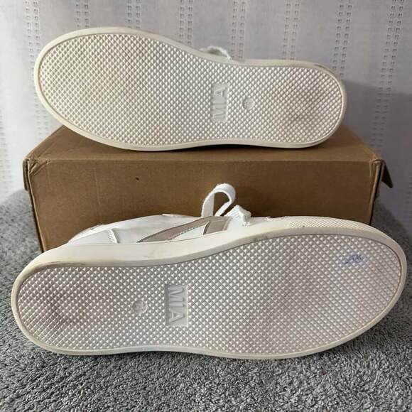 MIA Woman’s Sneakers 7.5 - Picture 7 of 9